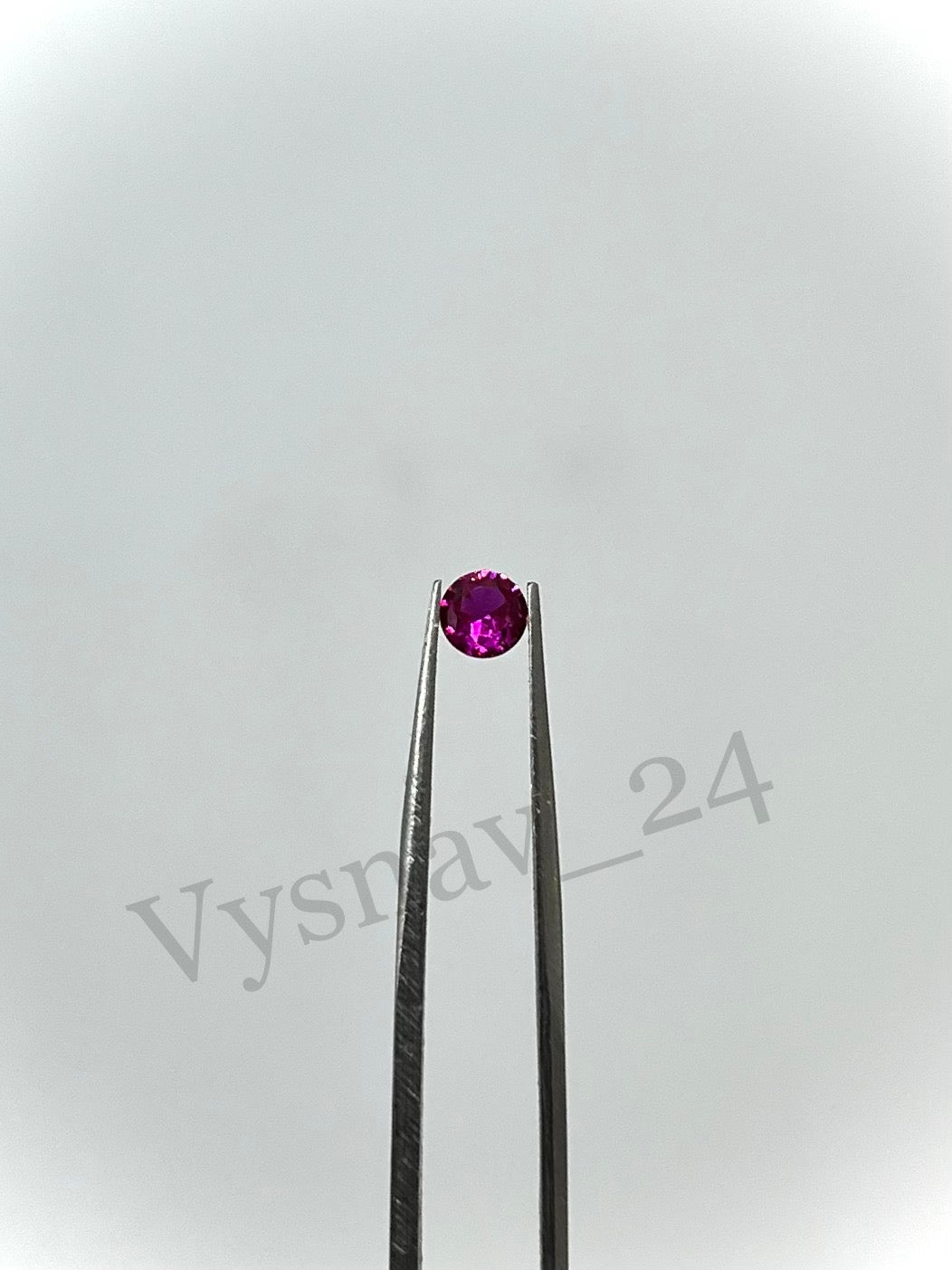 Round Cubic Zirconia Pink Red