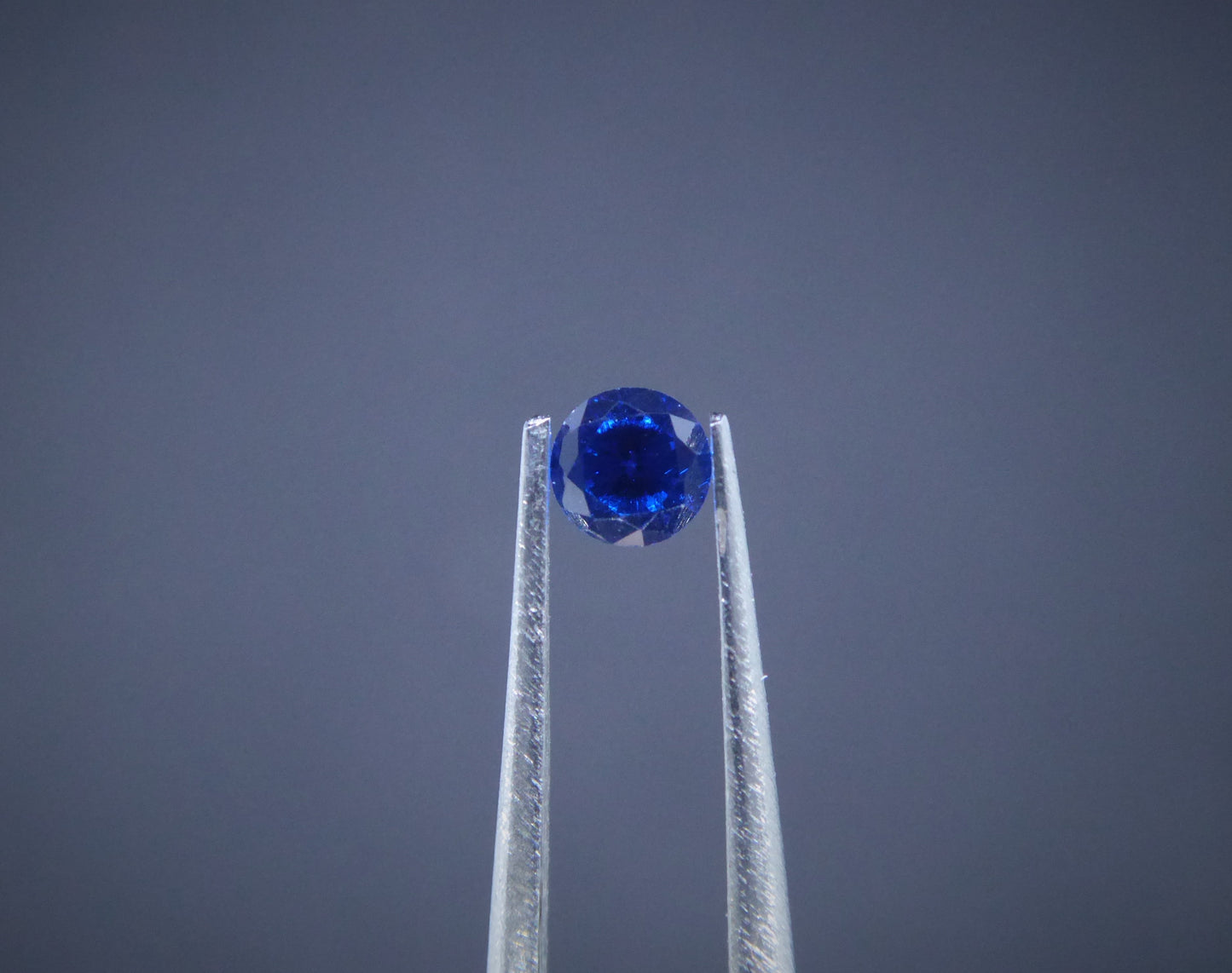 Round Cubic Zirconia Blue